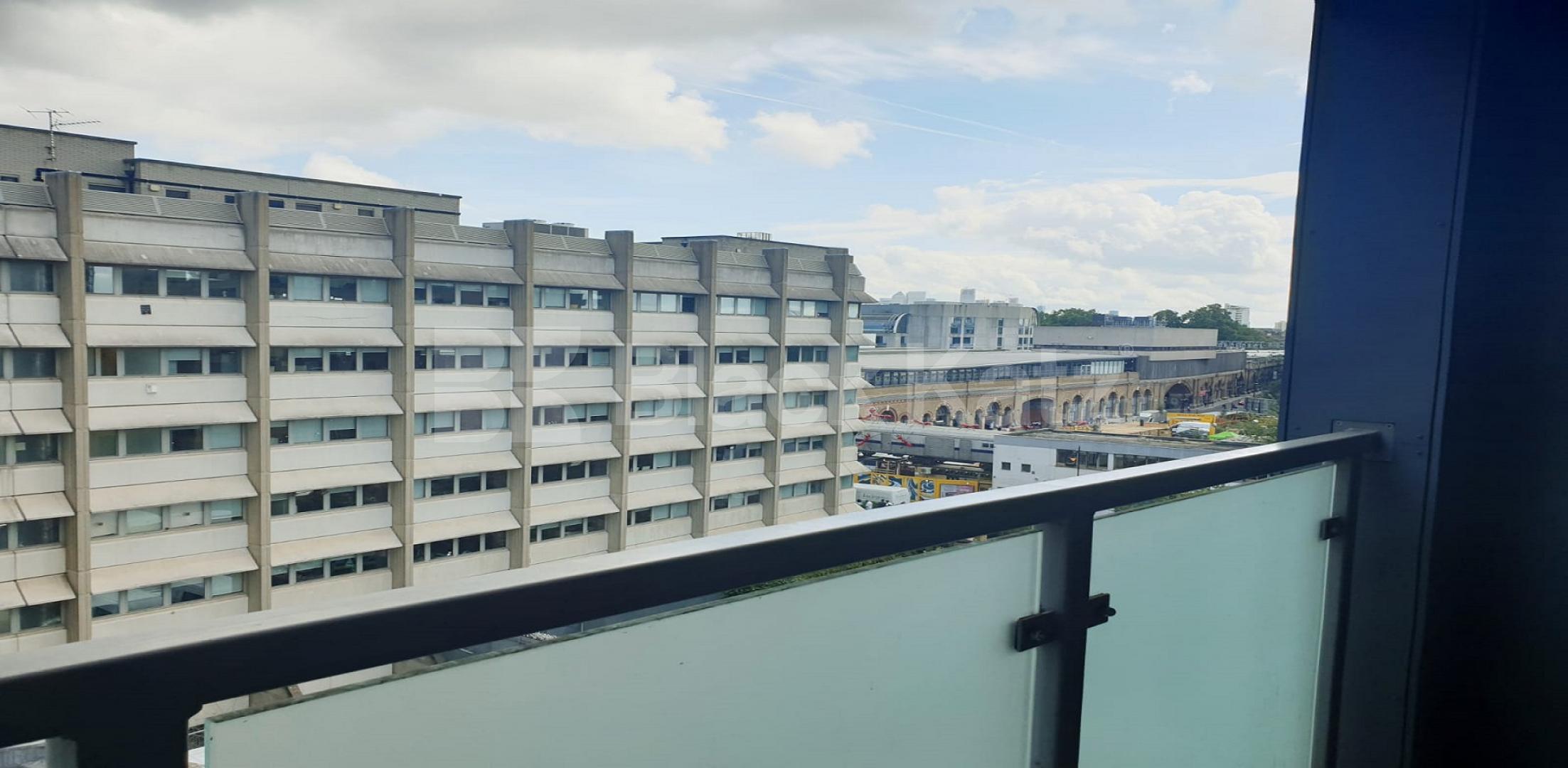 			LET , 2 Bedroom, 2 bath, 1 reception Apartment			 The Heights, Melior Street, London Bridge